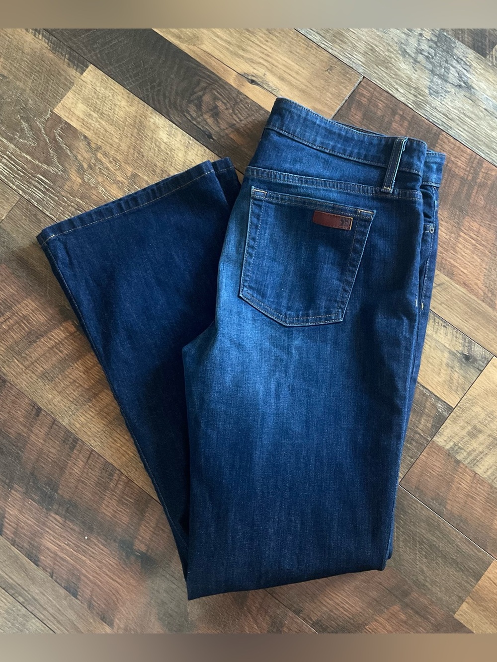 Joe’s Jeans Petite Bootcut Jeans 32